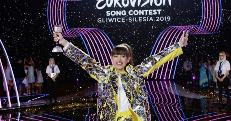 Poland: Viki Gabor’s “Wedding” Ceremony Sparks Controversy